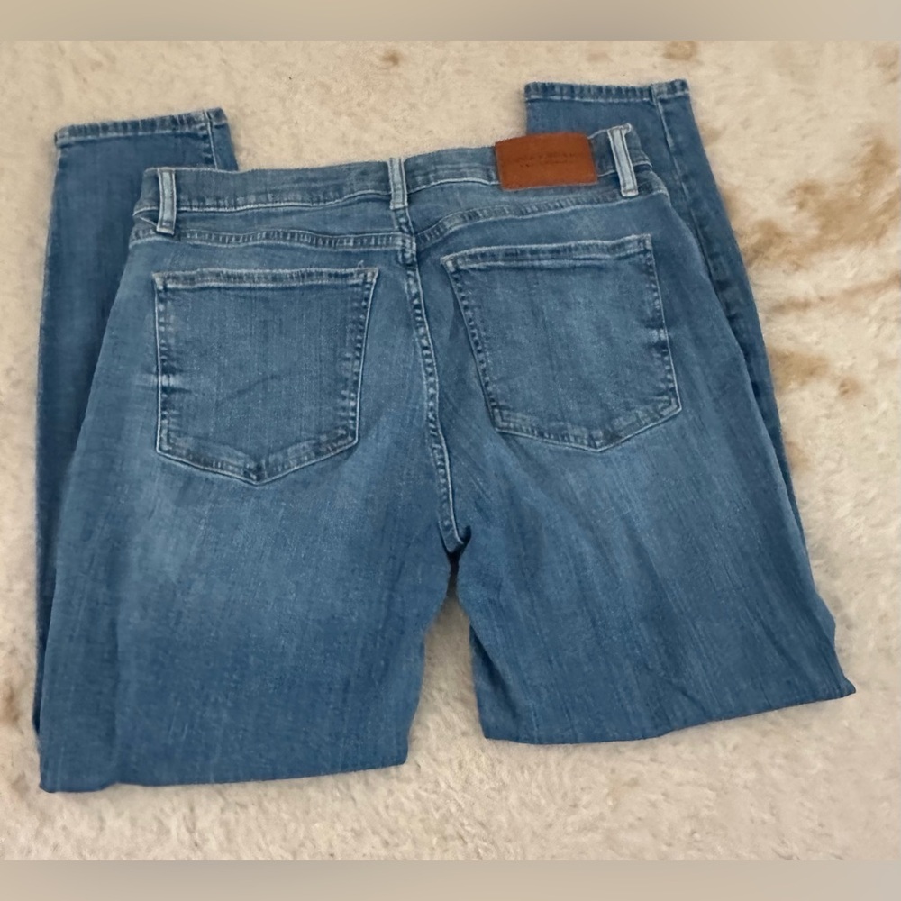 Lucky Brand Light Blue Cropped Jeans